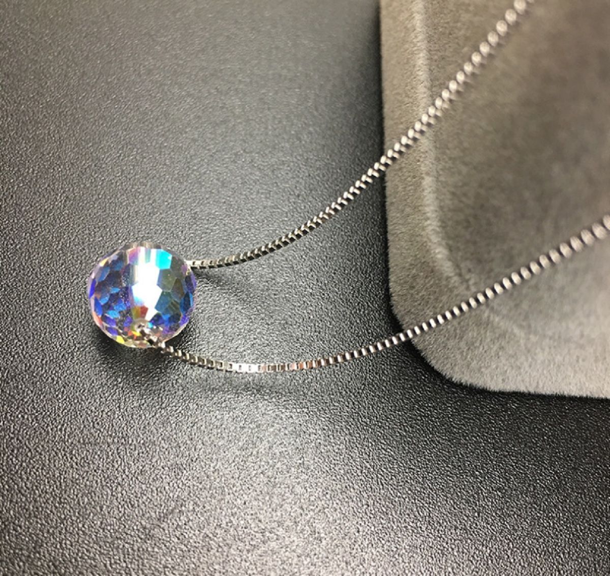 スワロフスキーネックレス クリスタル 水晶 レインボー 球 シルバー925 