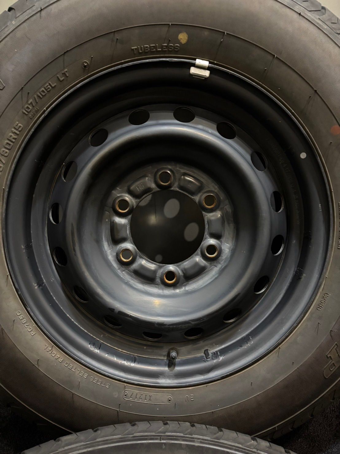 195 80R15 107 105L LT DUNLOP SP175N 17年製 トヨタ 200系 ハイエース 純正 15インチ 6J 35 139.7 6H 夏タイヤ 4本 南2-K317