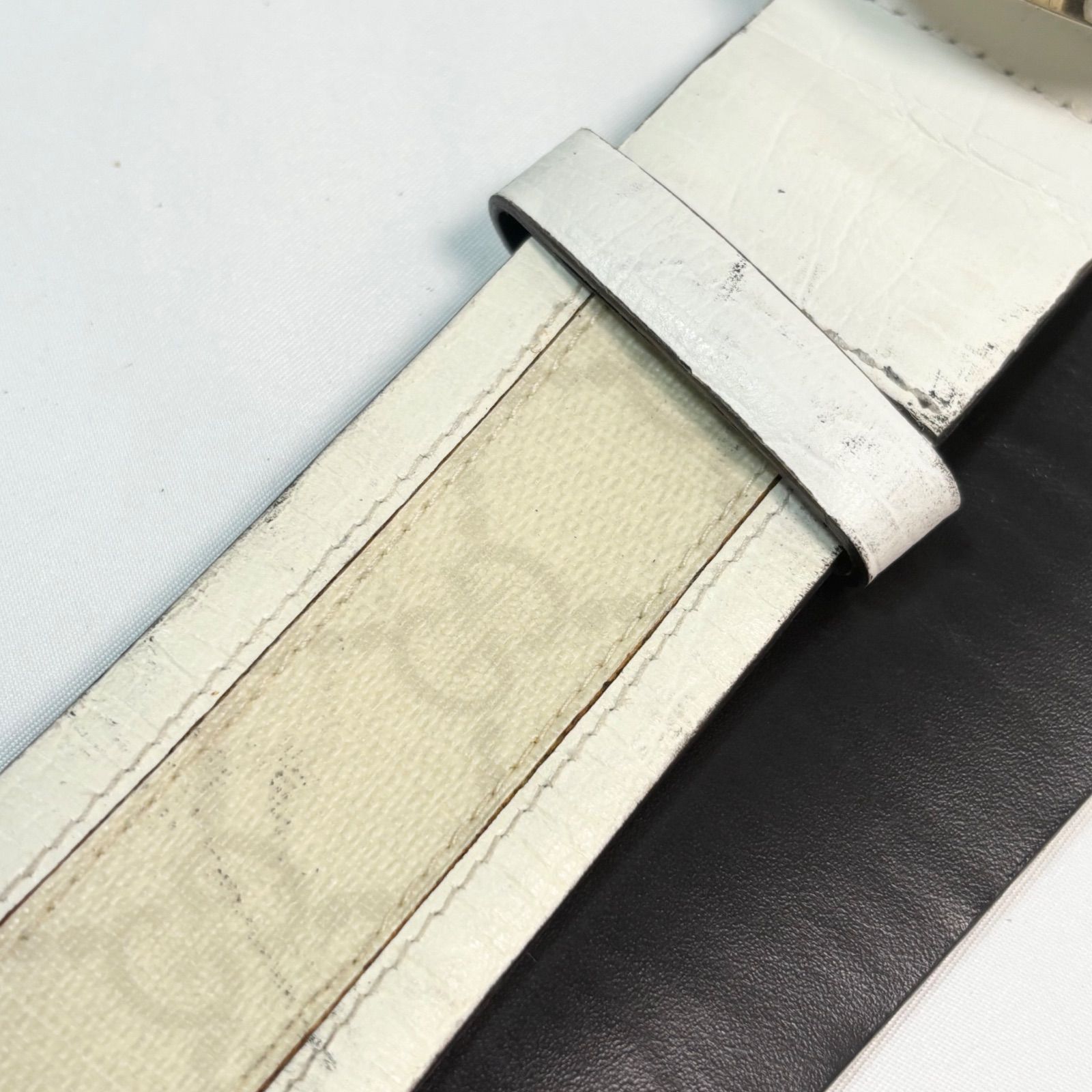 送料無料】GUCCI/グッチ/ベルト/ホワイト×ゴールド金具/GGバックル