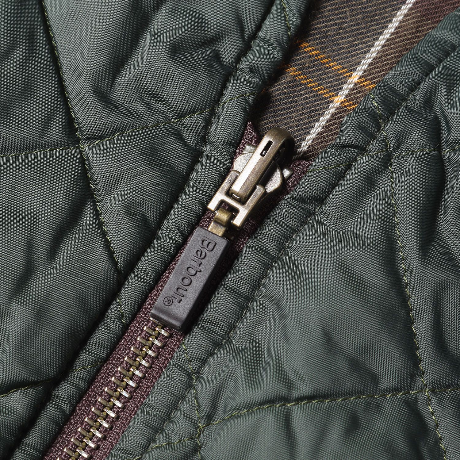 BARBOUR バブアー ベスト サイズ:46(XXXL) 裏地チェック キルティング ライナー ベスト A855 QUILTED WAISTCOAT  / ZIP IN LINER グリーン トップス カジュアル シンプル アウトドア ブランド - メルカリ