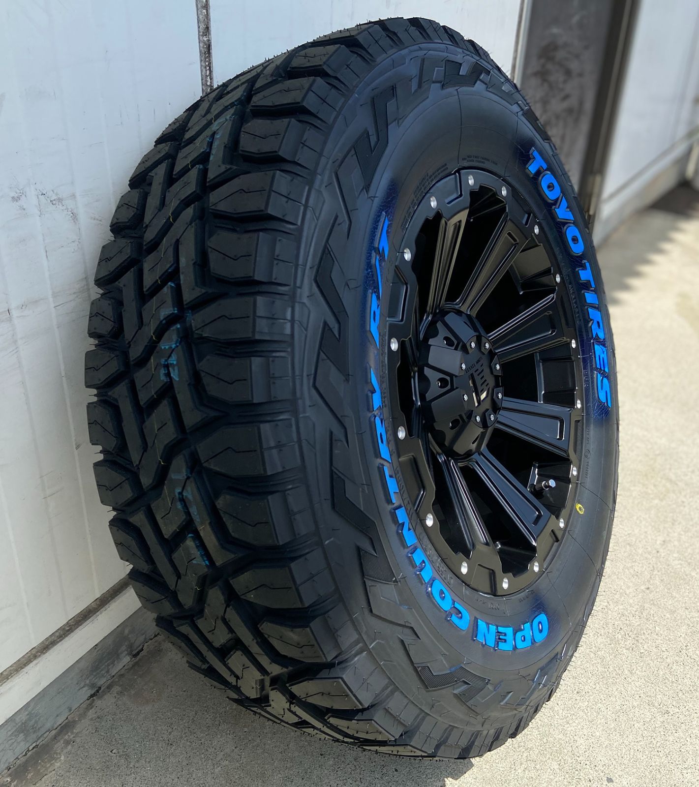 サバーバン/ハイラックス/プラド/ランクル70/ランクル80/FJクルーザー サバーバン/ハイラックス/プラド/ランクル70/ランクル80/FJ