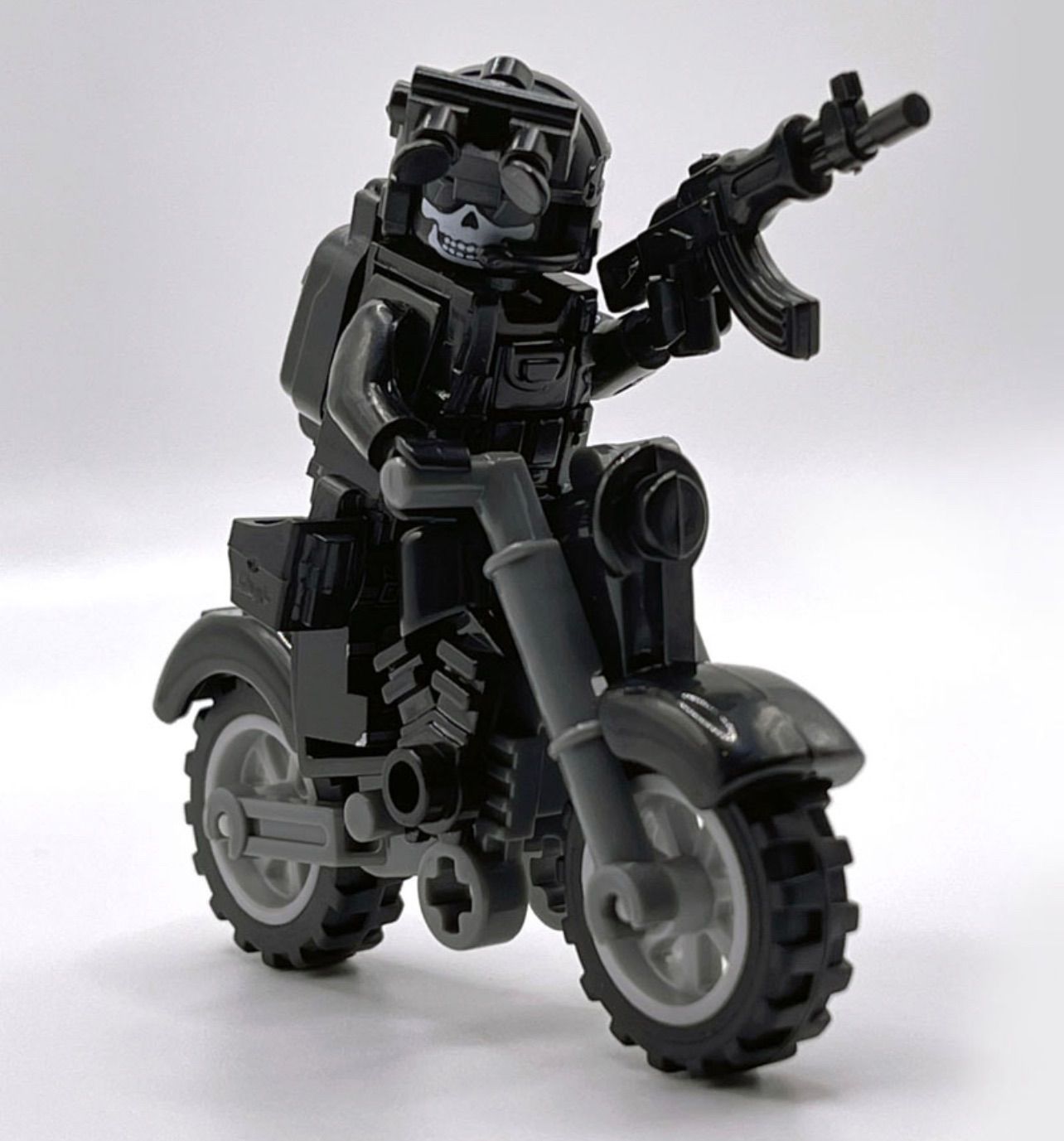 バイク2台人形2台1/6