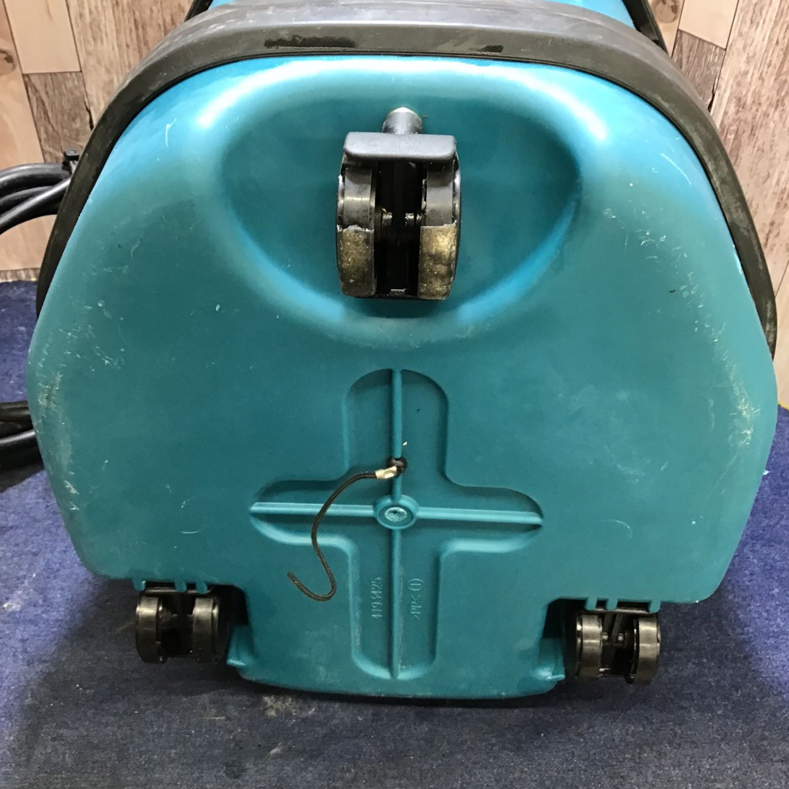 〇マキタ(makita) 乾式 集じん機 472(P)【八潮店】 - メルカリ