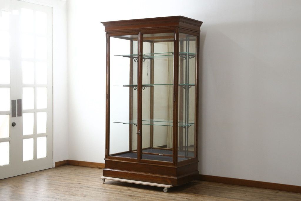 引取限定】照明付き☆陳列用ガラスショーケース☆棚板2段高