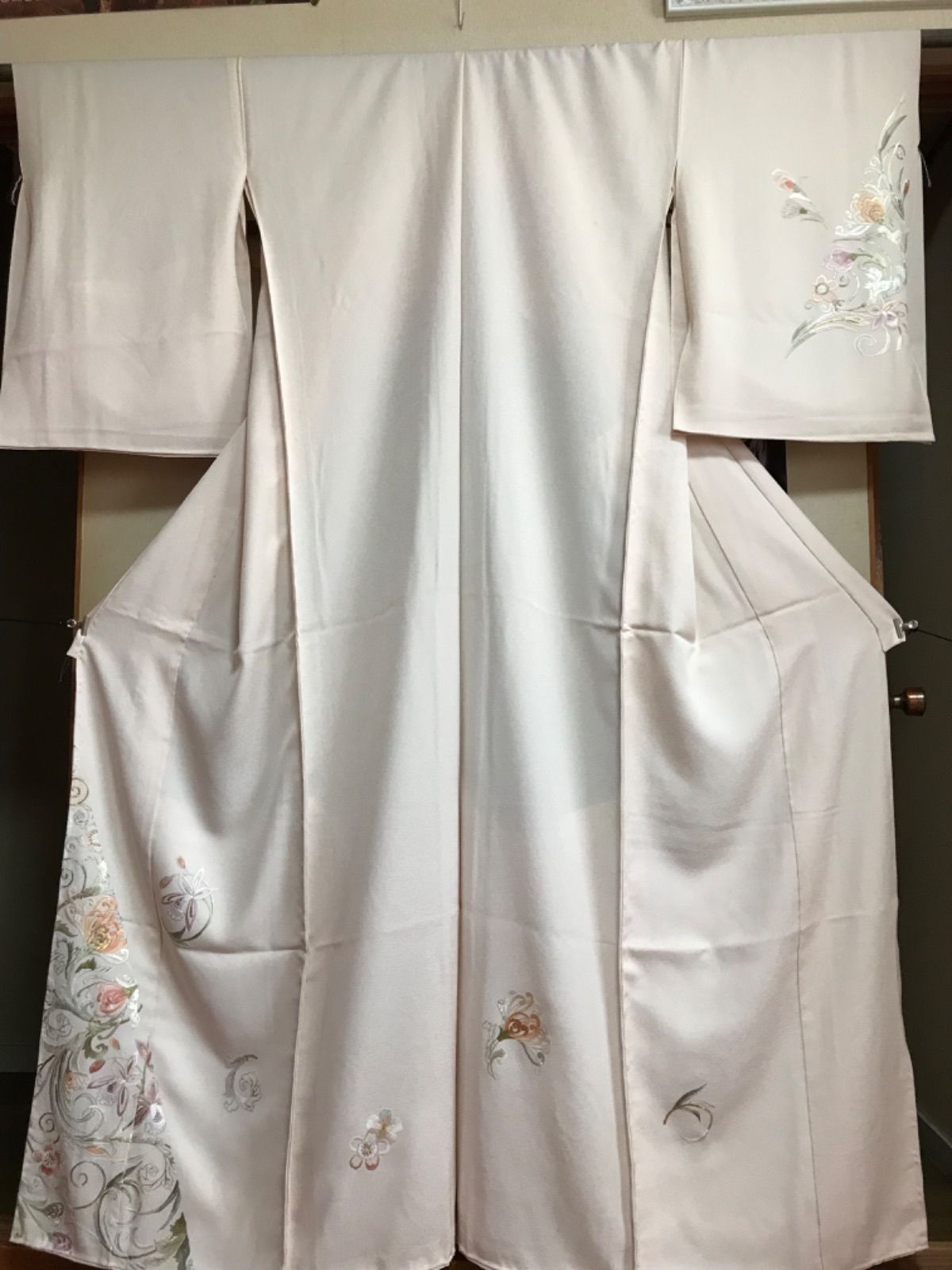 No.45総刺繍訪問着 [蘇州刺繍正絹] 新品 未使用 仕立て上がり - メルカリ