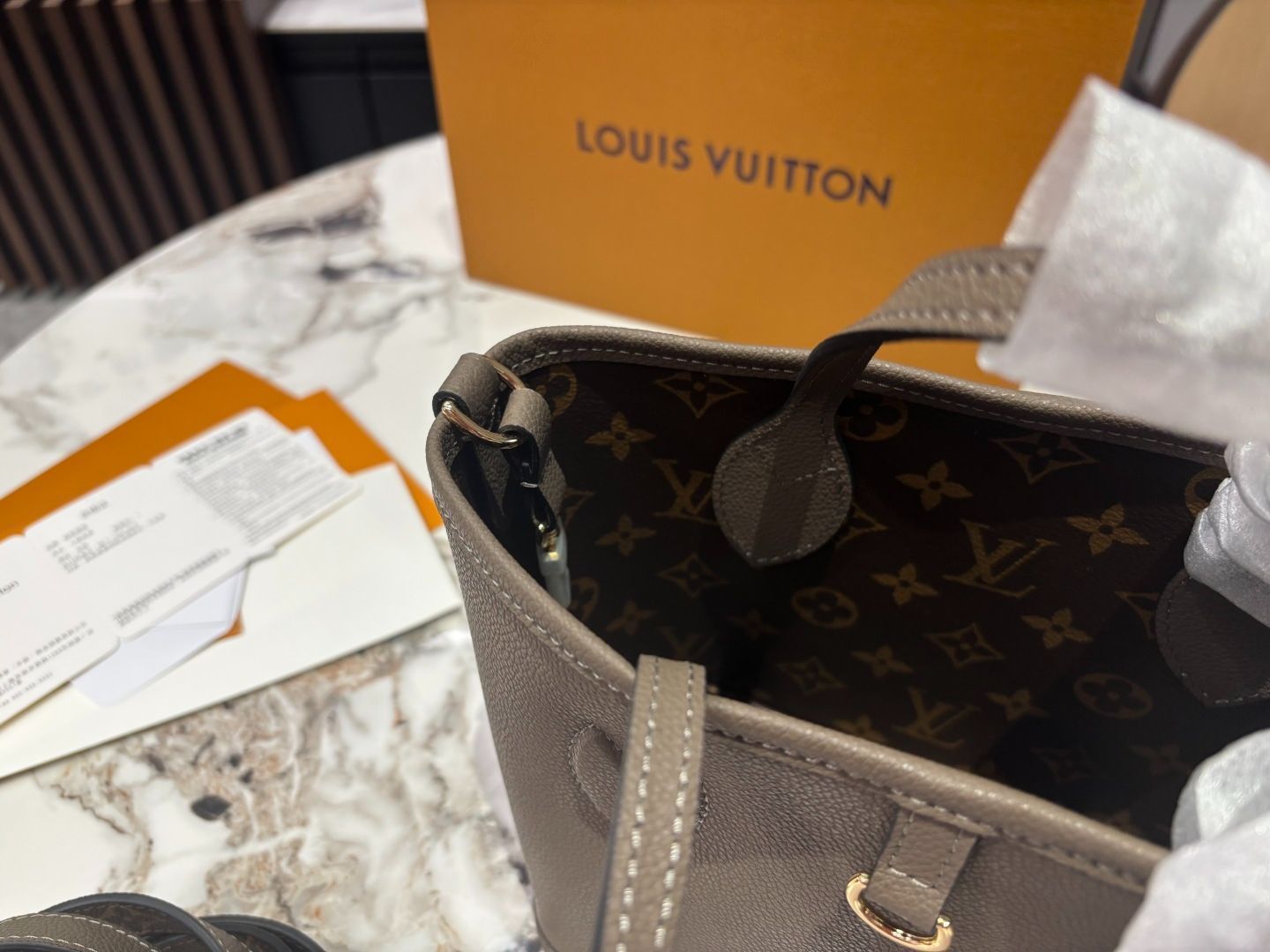 LOUIS VUITTON 万年筆 ブラック・ゴールド 2025年最新】LOUIS VUITTON 筆箱の人気アイテム - メルカリ