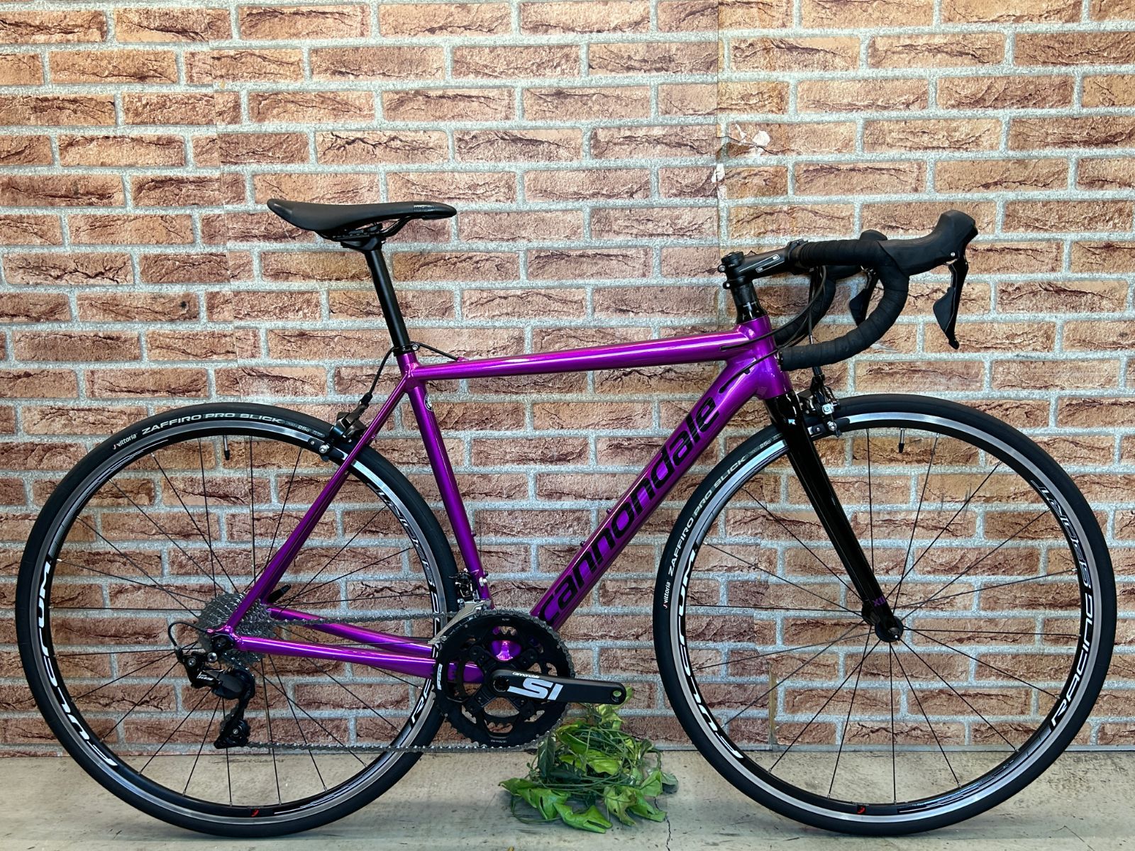 イチ推し!! 希少 極上品!! CANNONDALE CAAD12 最終モデル R7000 105 2