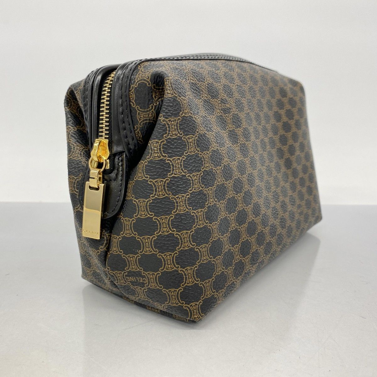 5ic3831-h】セリーヌ ポーチ マカダム PVC ブラック ゴールド金具  