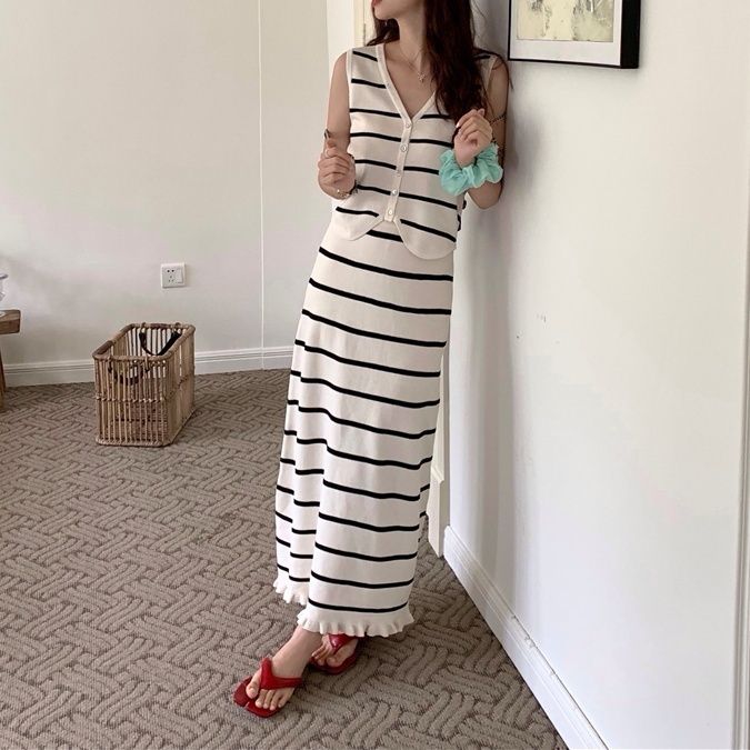 セットアップ ボーダー トップス & タイトスカート 韓国  b-2356【0708】