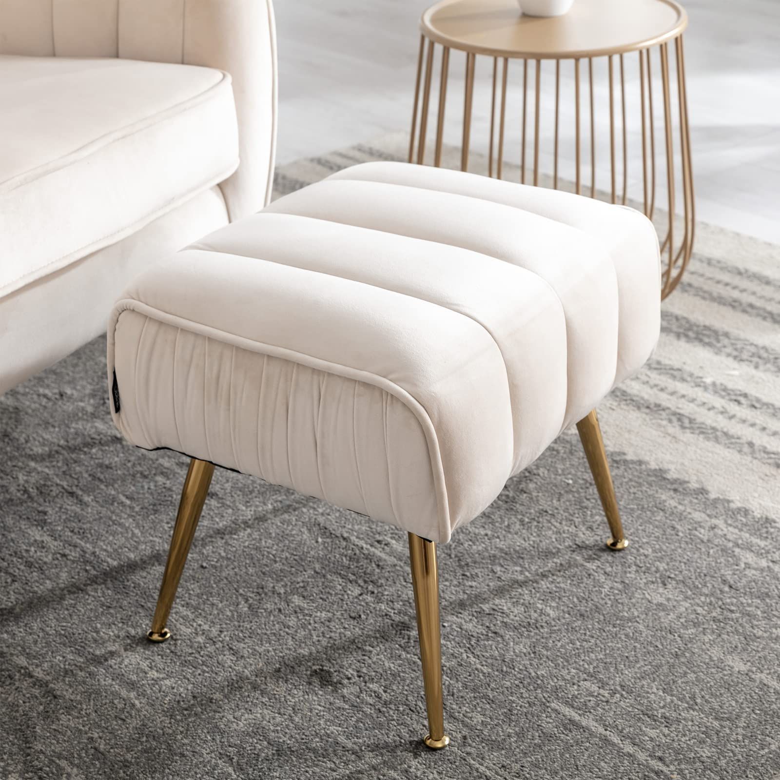 1人掛け ソファー Altrobene オットマン付き ベルベット ソファ モダン 一人暮らし 座り心地が良い カウチ 組み立ても簡単 リビングソファ ベージュ MARWIL-DEMENAGEMENTS_CH