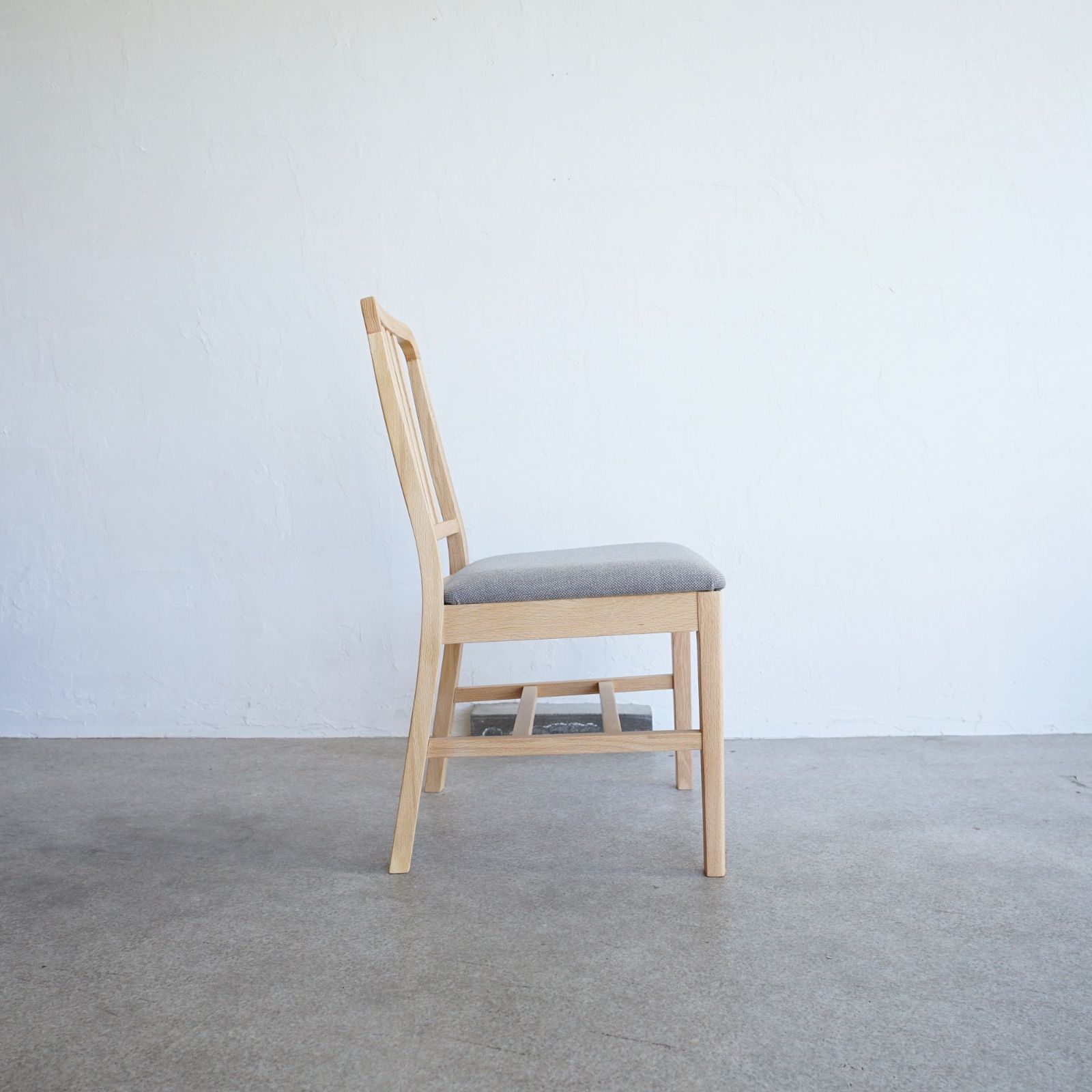 ネイビーチェア