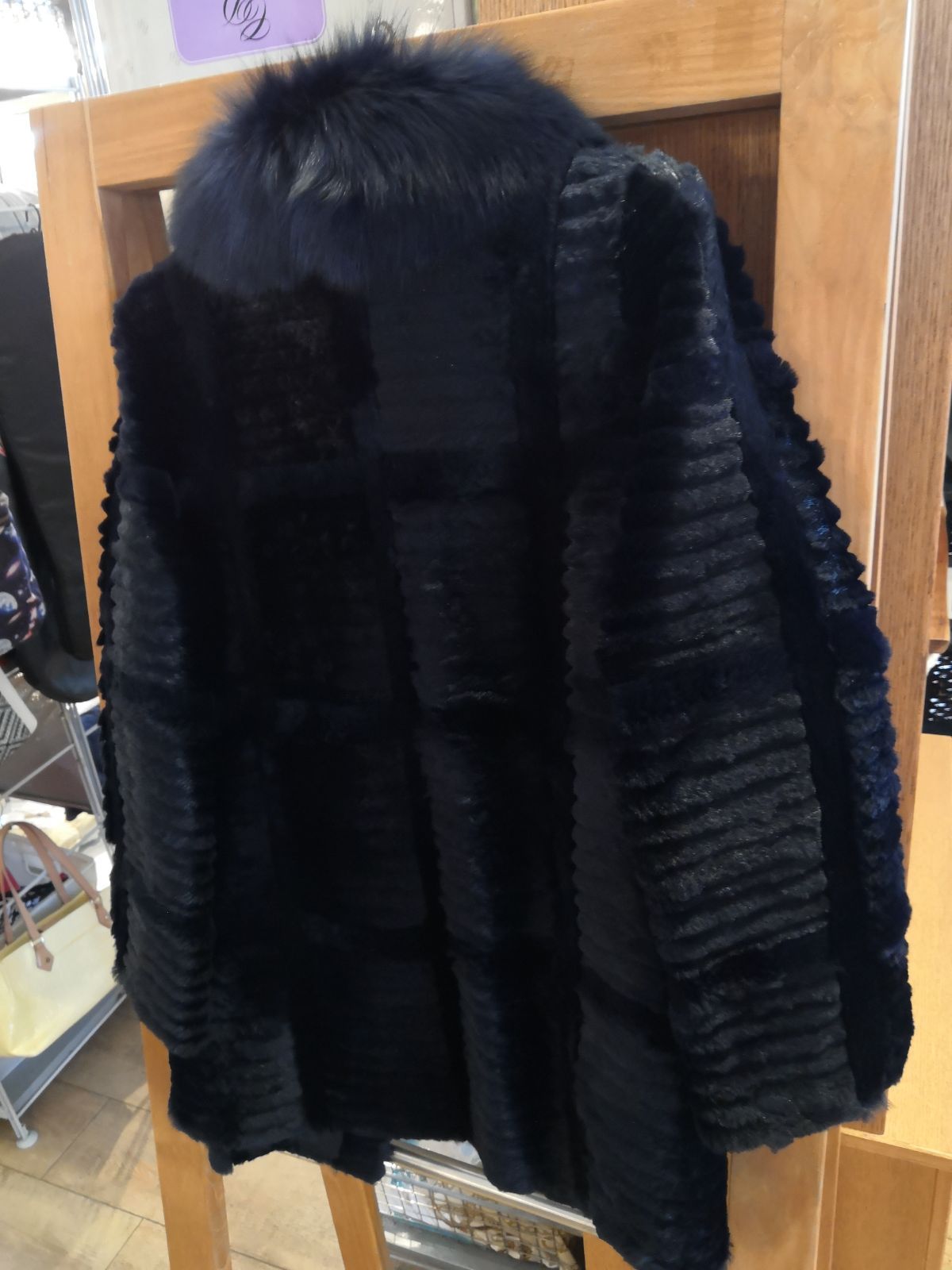 超熱 WHITE BEARのミンクのコートです。·͜·。 毛皮/ファーコート 
