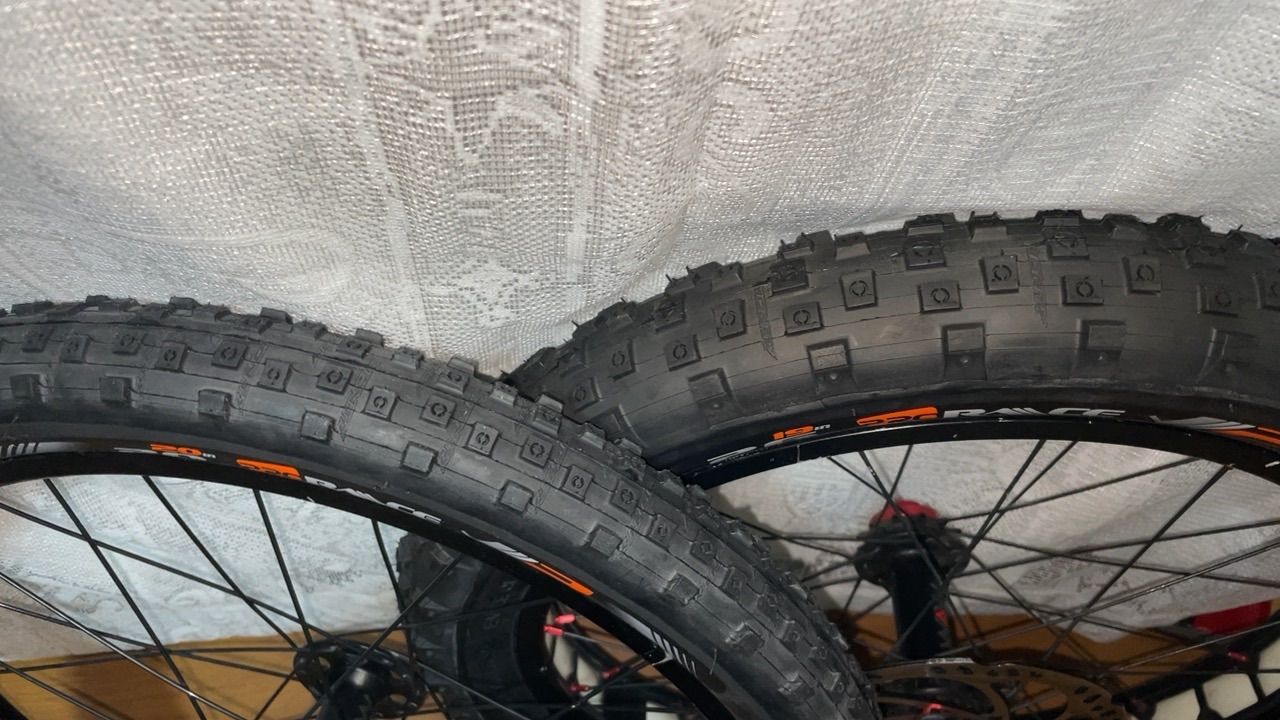 タイヤ