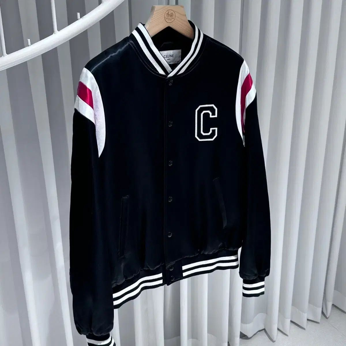 54 ／ CELINE(セリーヌ) バックロゴ サテン ボンバー ジャケット