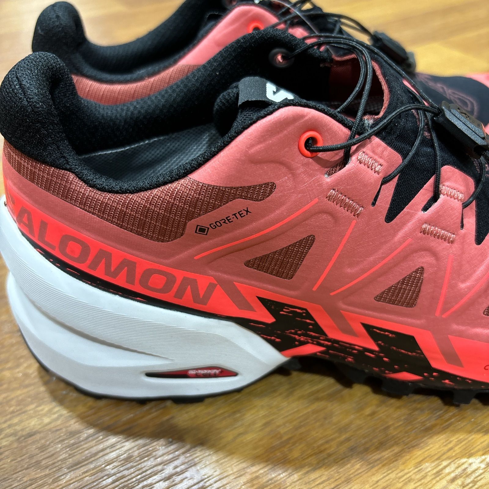 新品】サロモン SALOMON Spikecross 6 GORE-TEX Fiery Coral