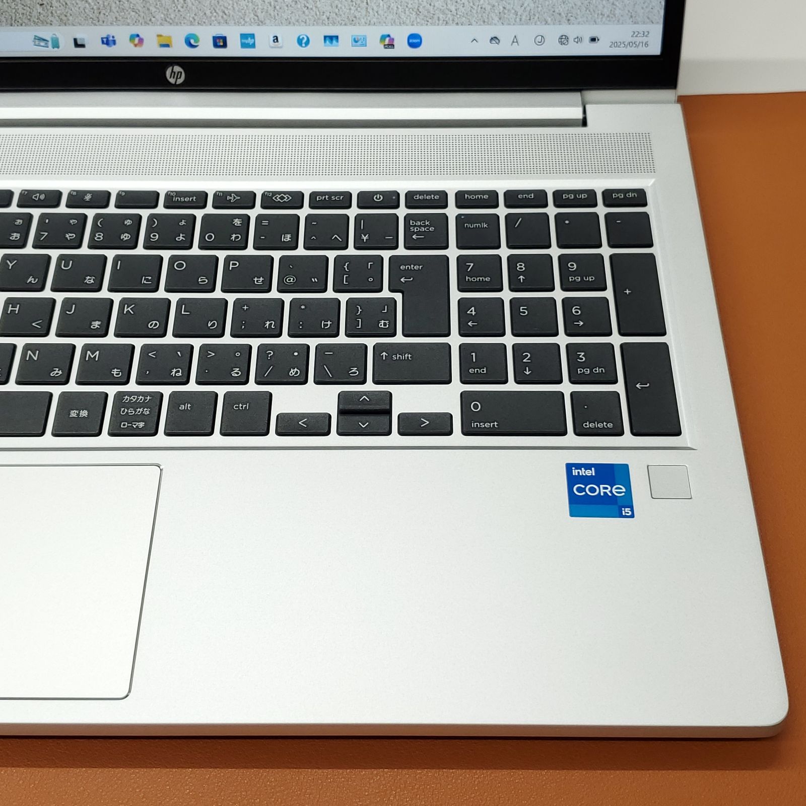 i5