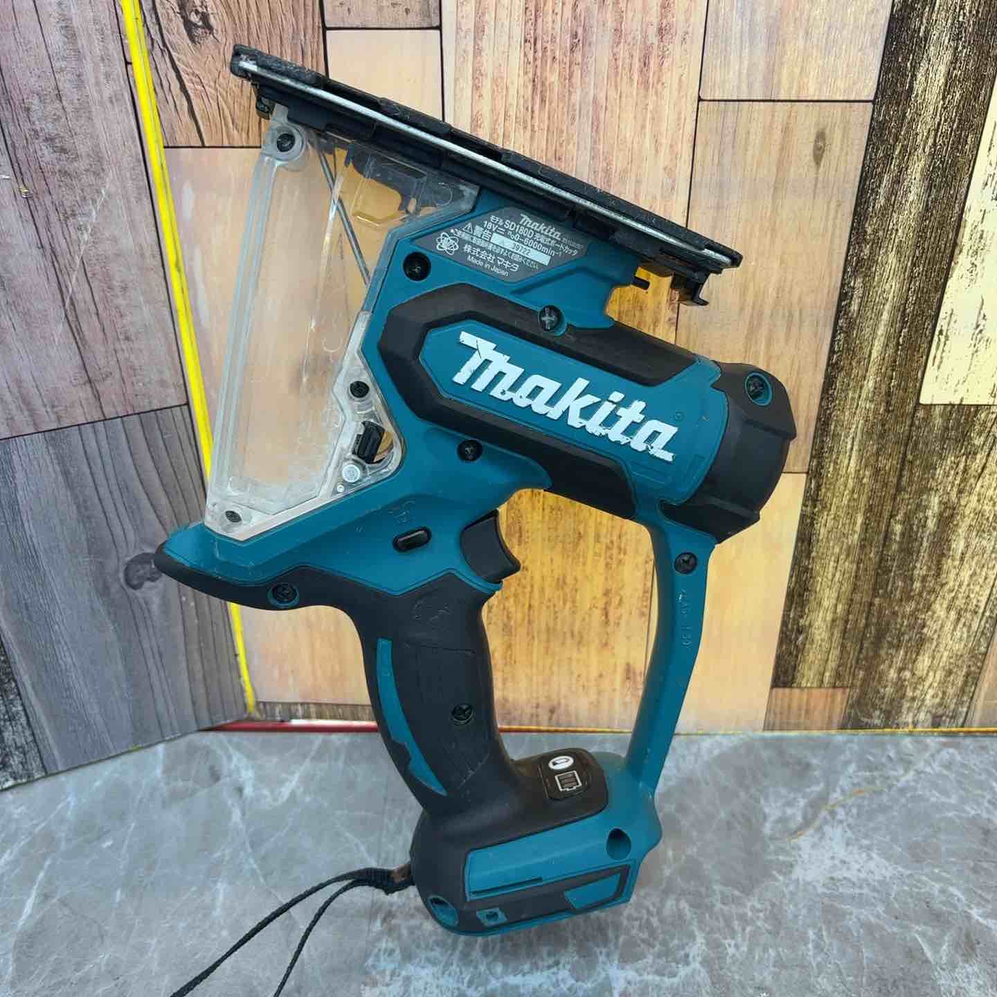 大感謝セール マキタ makita コードレスボードカッタ SD180DZ 八潮店