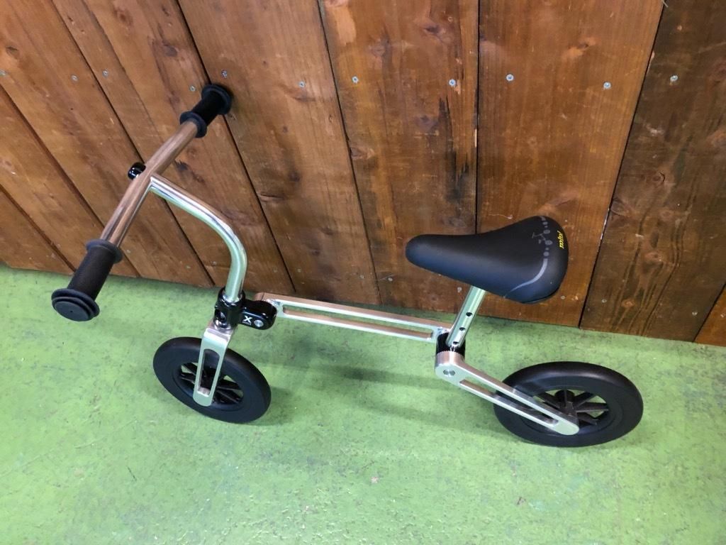 kidskickbikeランニングバイク　キックバイク FFC X-MINI PUSH BIKE BK