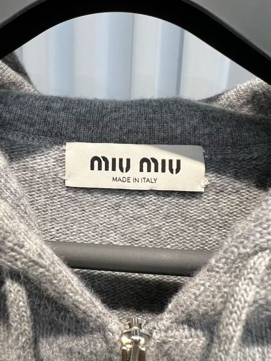 miumiu カシミア ジップパーカー