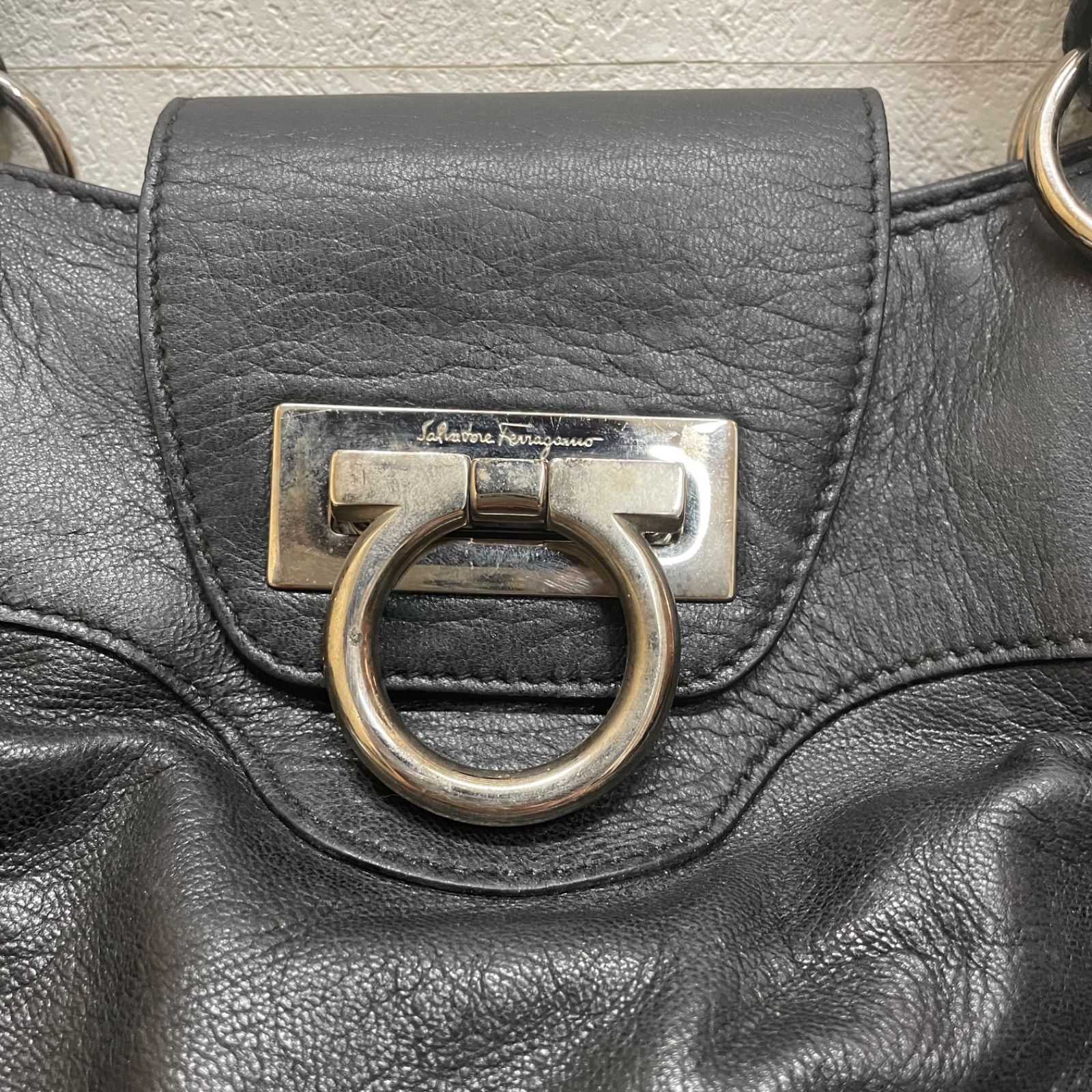 フェラガモ　ハンドバッグ　ピンク　ギャザー　ガンチーニ　マリッサ　s56 ◎ Salvatore Ferragamoサルバトーレフェラガモ マリッサ