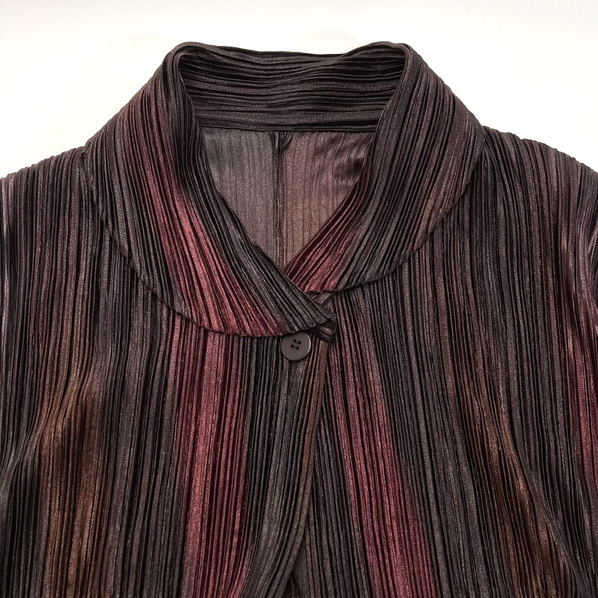 ISSEY MIYAKE イッセイミヤケ PLEATS PLEASE プリーツ
