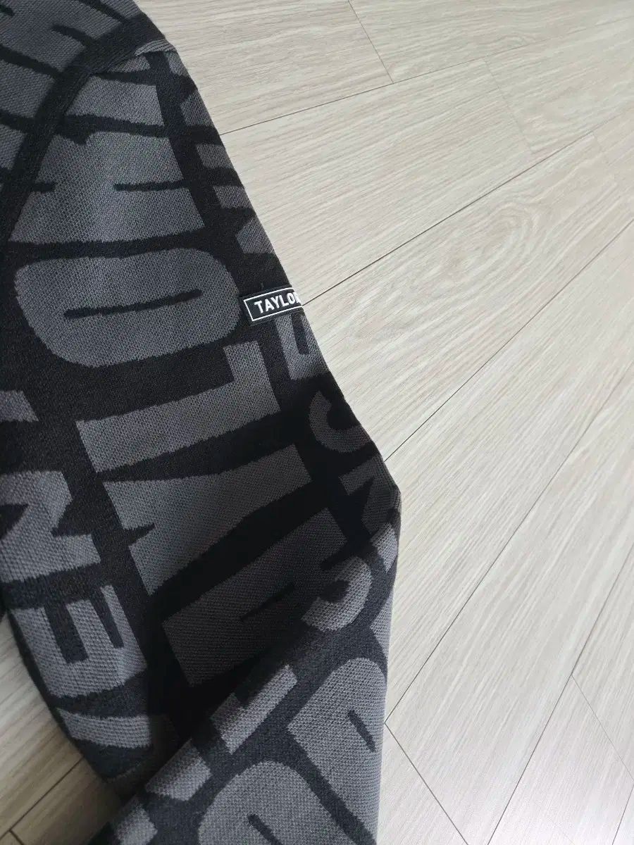 テーラーメイドゴルフ ニット セーター 105