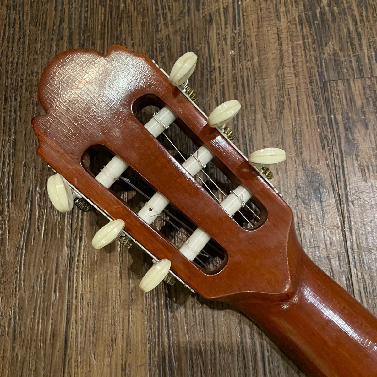 【日本の名器・日絃】　號　日本絃楽器製造株式会社　ビンテージ　当時年代物　ギター 日本の名器・日絃】 號 日本絃楽器製造株式会社 ビンテージ 当時