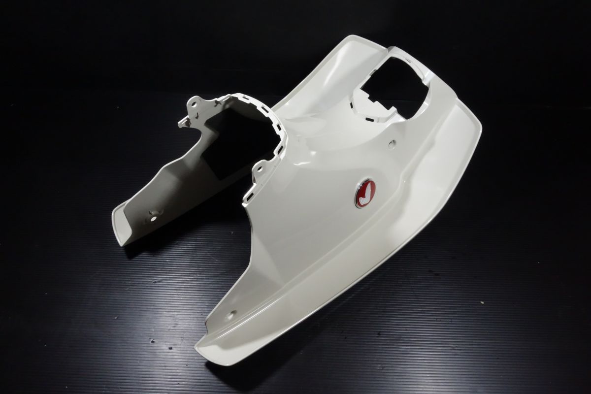 スーパーカブ125 レッグシールド フロントカウル フロントカバー C125 JA48 ホンダ 純正 83200-K0G-T20ZC R20250818