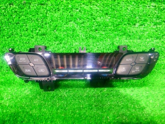 ZYX10 C-HR A/C エアコン スイッチパネル 【143444】