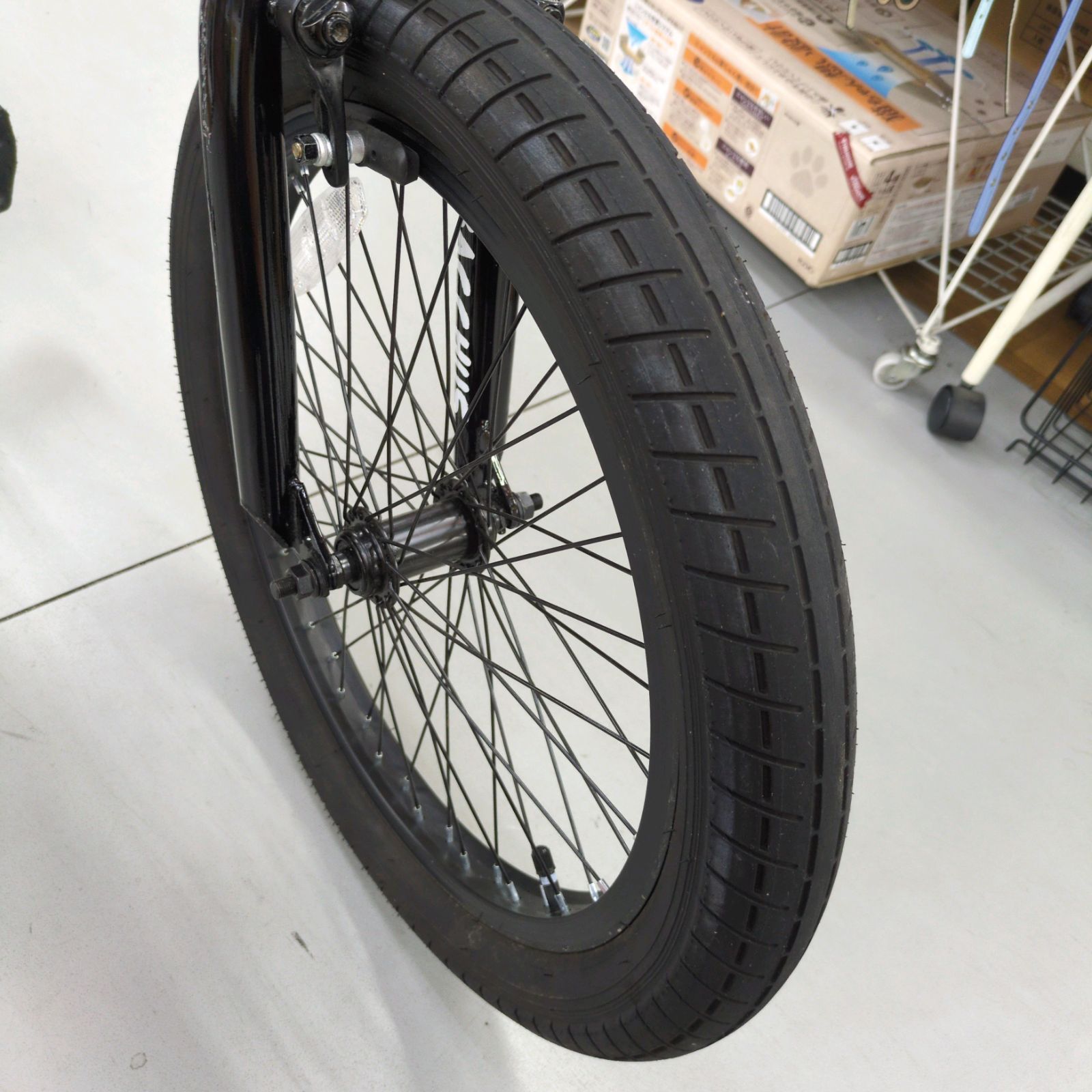 J545 ☆多少の小キズ有り☆BMX☆AVASTA BACCHUS☆20インチ