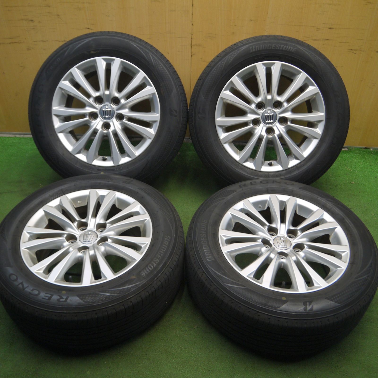 スタッドレスホイールセット 215/60R16 210系クラウン装着 スタッドレスホイールセット 215/60R16 210系クラウン装着