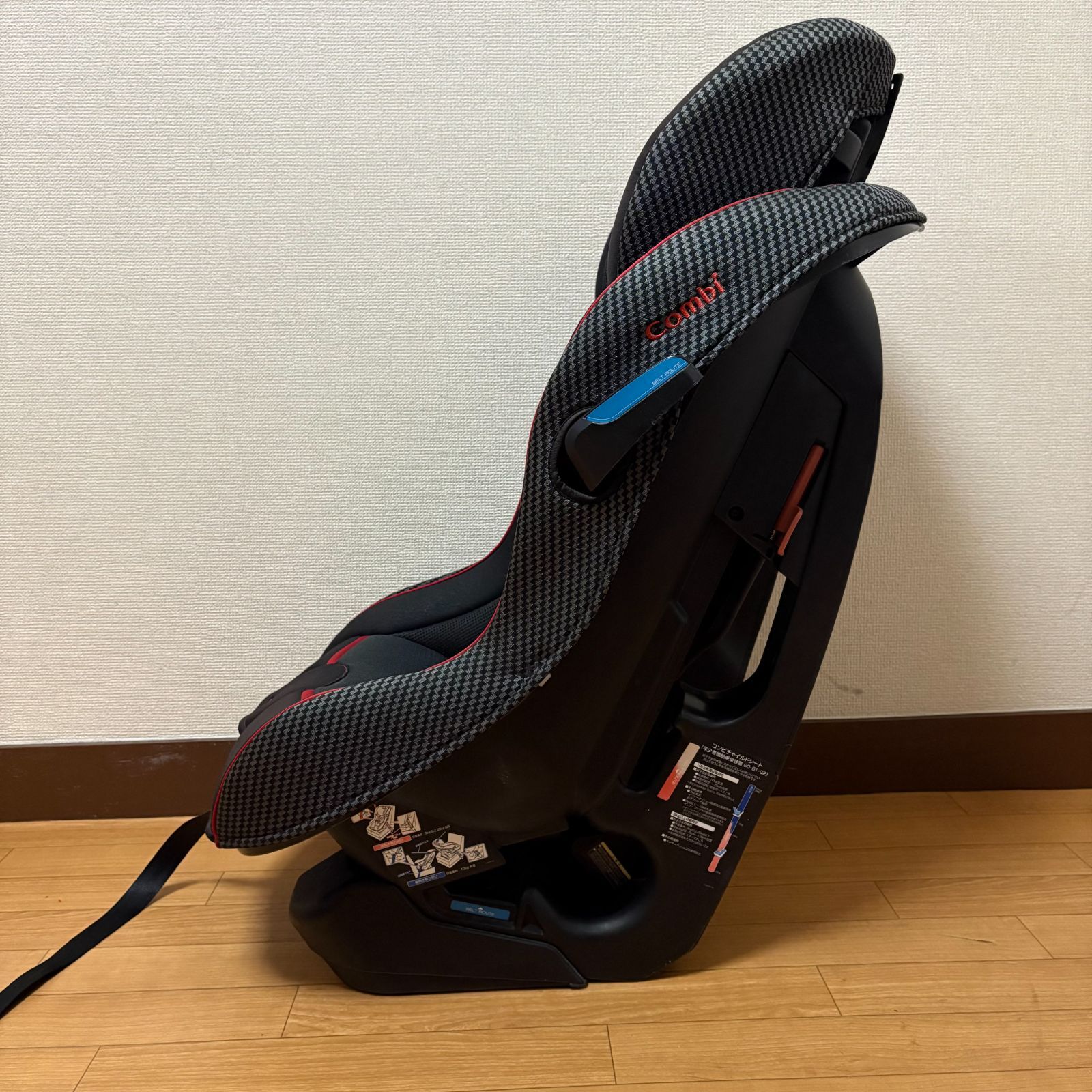 【極美品】COMBI コンビ マルゴットEG 14106 ミラノブラック 極美品】COMBI コンビ マルゴットEG 14106 ミラノブラック 【公式通販】