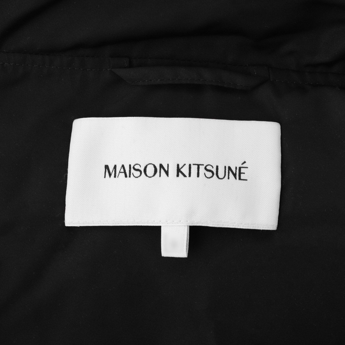 新品 メゾン キツネ MAISON KITSUNE ダウンジャケット ナイロン フーデッド パッファー  ブラック