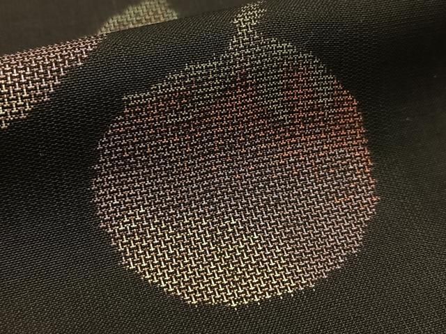 平和屋着物○本場大島紬 9マルキ 地空き 成物に夏虫 黒地 正絹 逸品 未