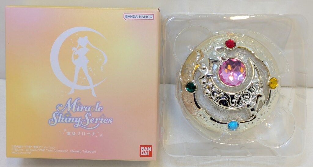 バンダイ セーラームーン30th ミラクルシャイニーシリーズ 変身ブローチ