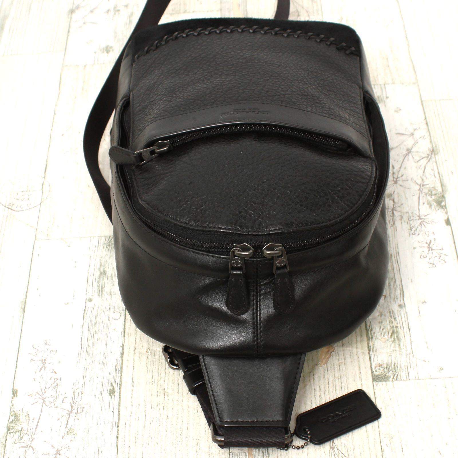 美品 コーチ COACH ボディーバッグ チャールズ ベースボール