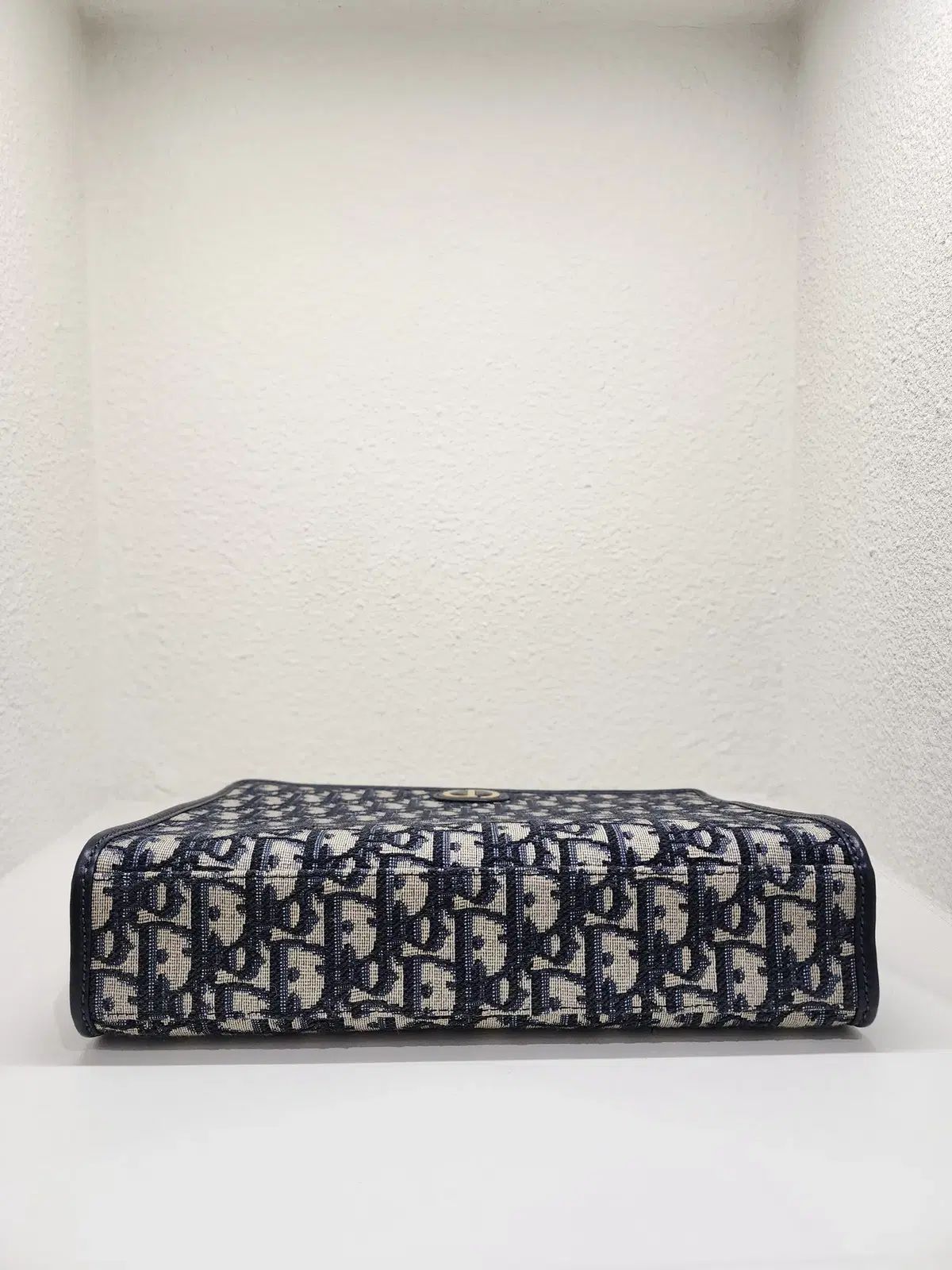 モンテーニュ ポーチ