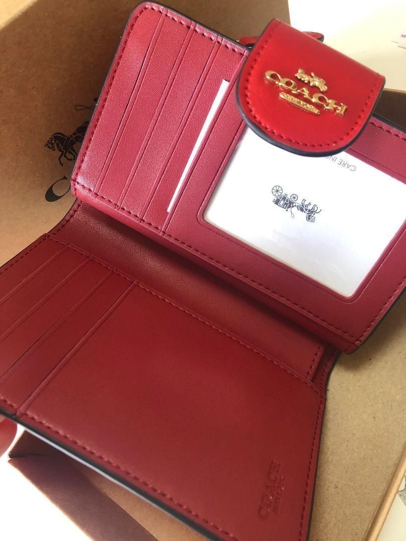 COACH 新品 レッド キルティング 折り財布 コーチ レディース 財布 赤