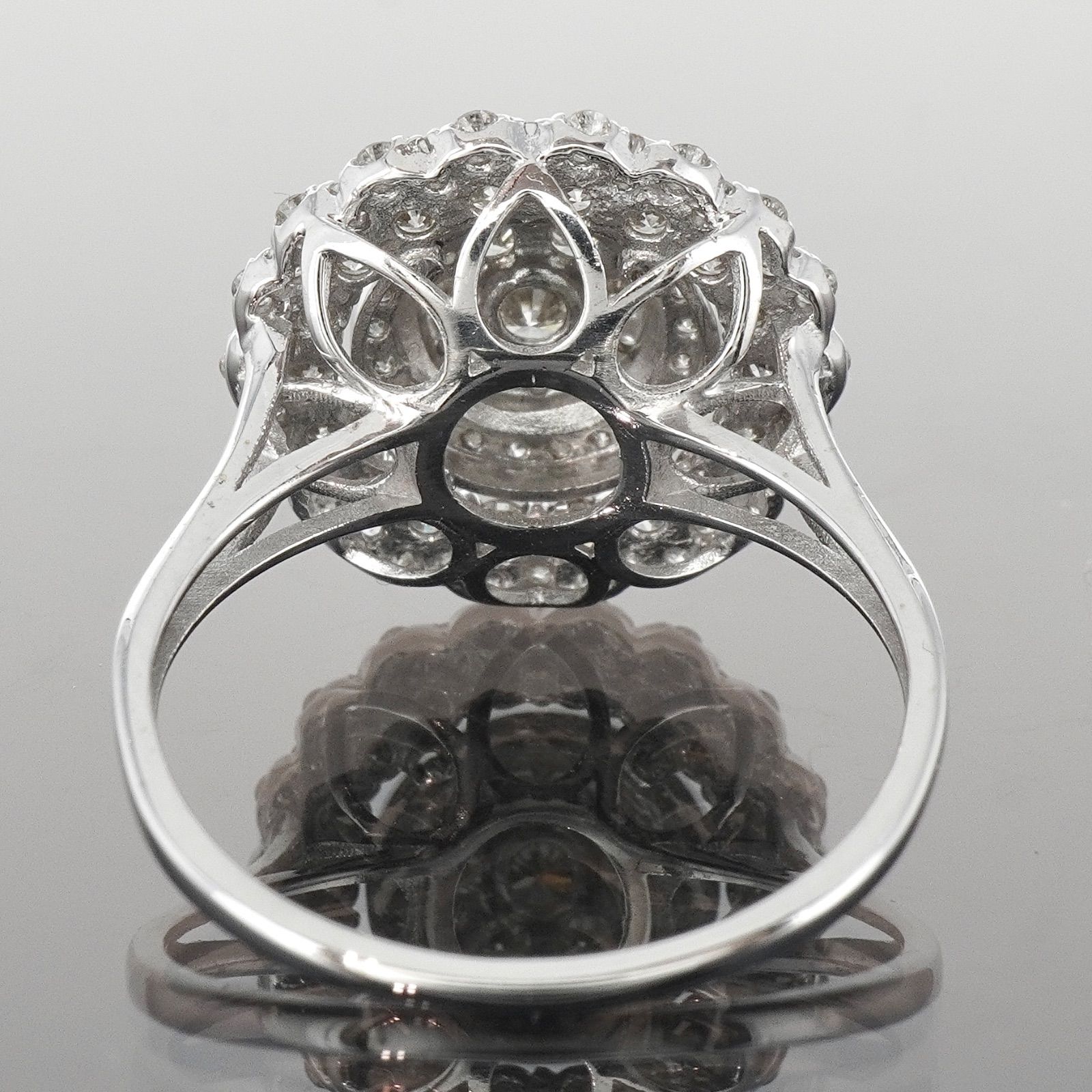 ダイヤ リング K18WG パヴェ ダイヤモンド 指輪 メレ 18金 - メルカリ