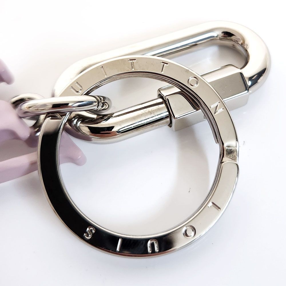 ルイヴィトン LVシェイプ ピンク シルバー金具 MP2615 キーホルダー