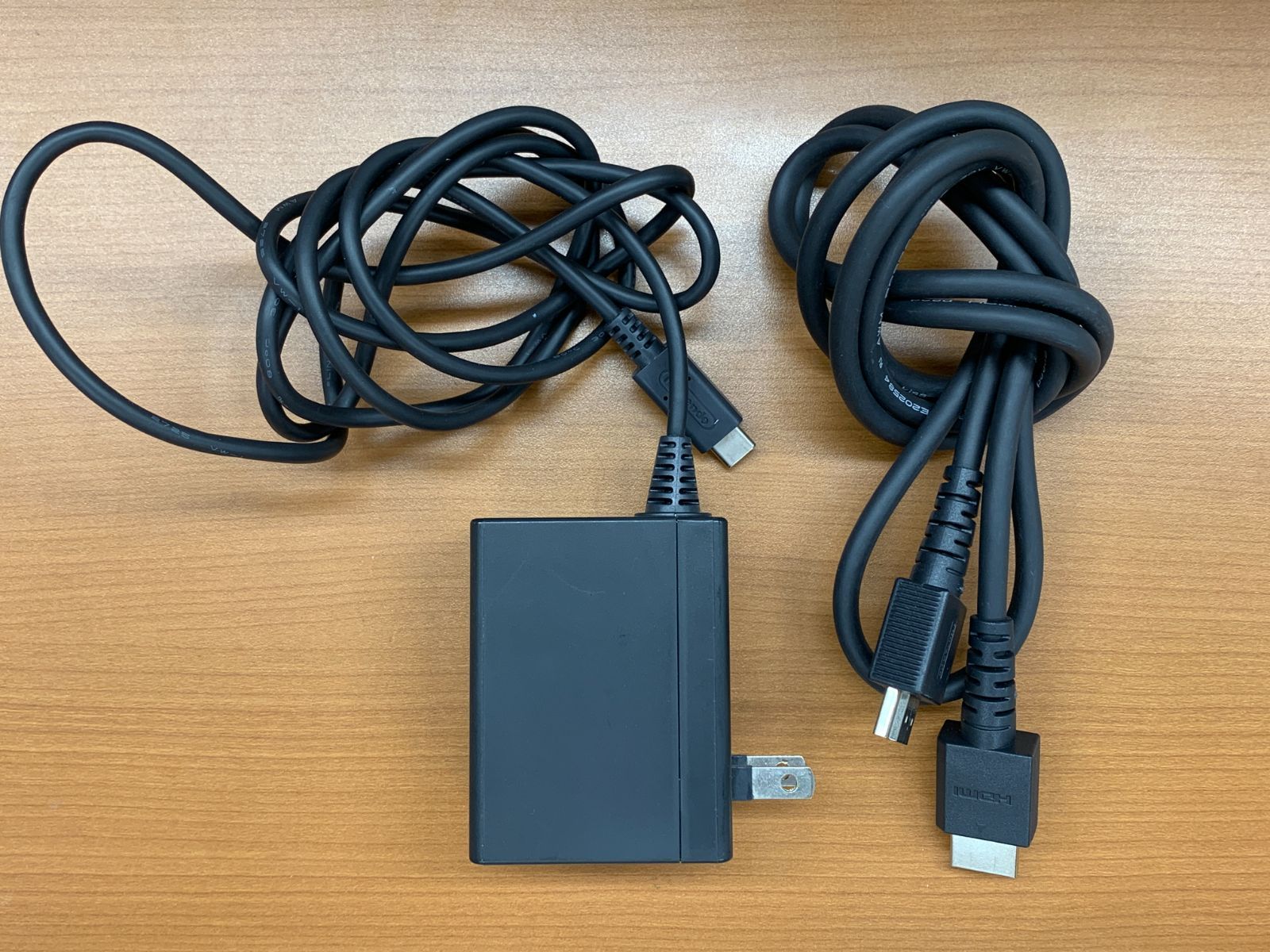 【動作確認済】Nintendo Switch本体＋ドック＋電源（送料込み） Amazon.co.jp: 【整備済み品】 Nintendo Switch ニンテンドー