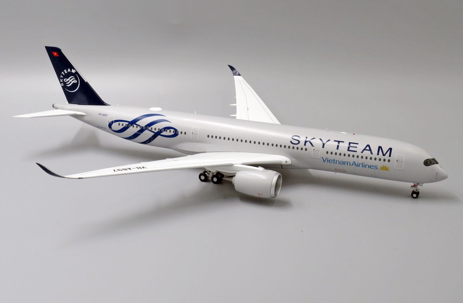 VN-A897
