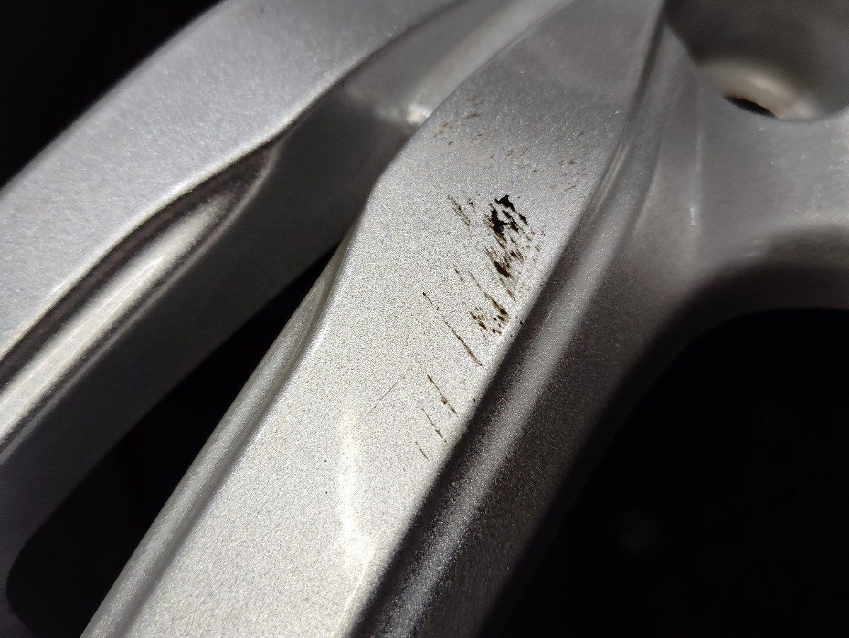 プリウス等 VHR103