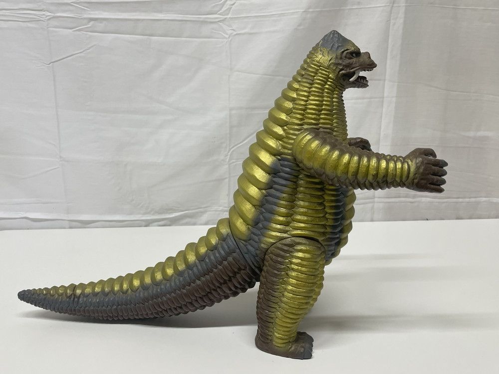 ウルトラ怪獣 シリーズ レッドキング 版 フィギュア 別名 どくろ怪獣