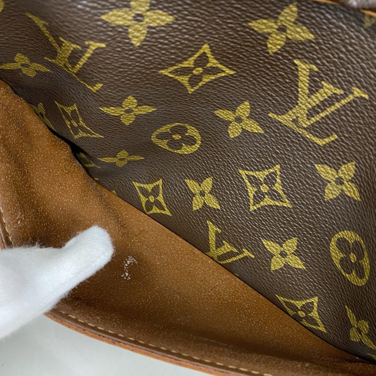 クラッチバッグ