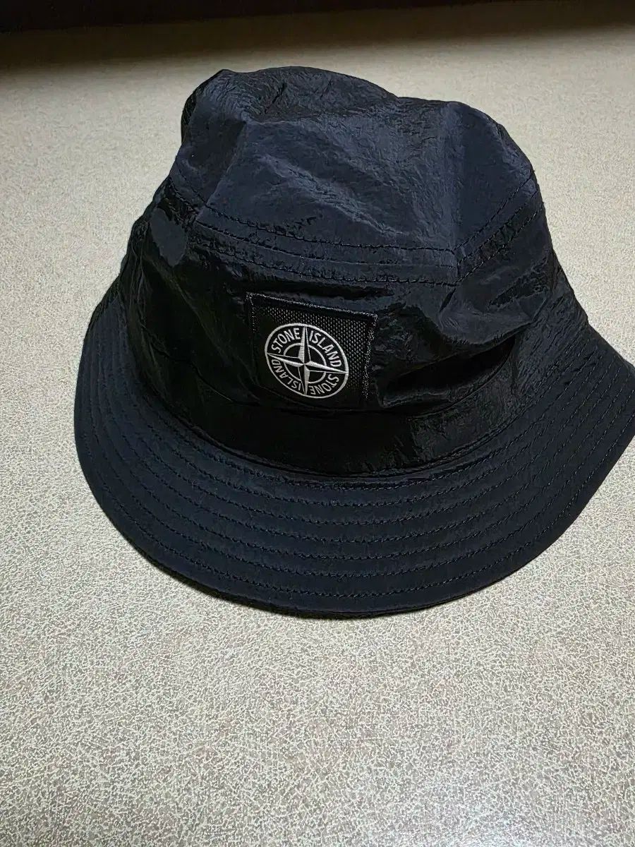 STONE ISLAND ストーンアイランド ナイロンメタル バケットハット ブラック XL