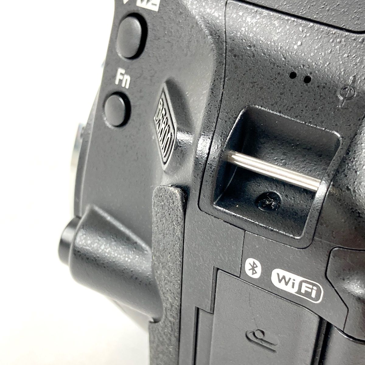 中古美品　Nikon D5600 デジタル一眼レフカメラ　ダブルズームキット ニコン 中古 1年保証 美品 Nikon D5600 ダブルズームキット