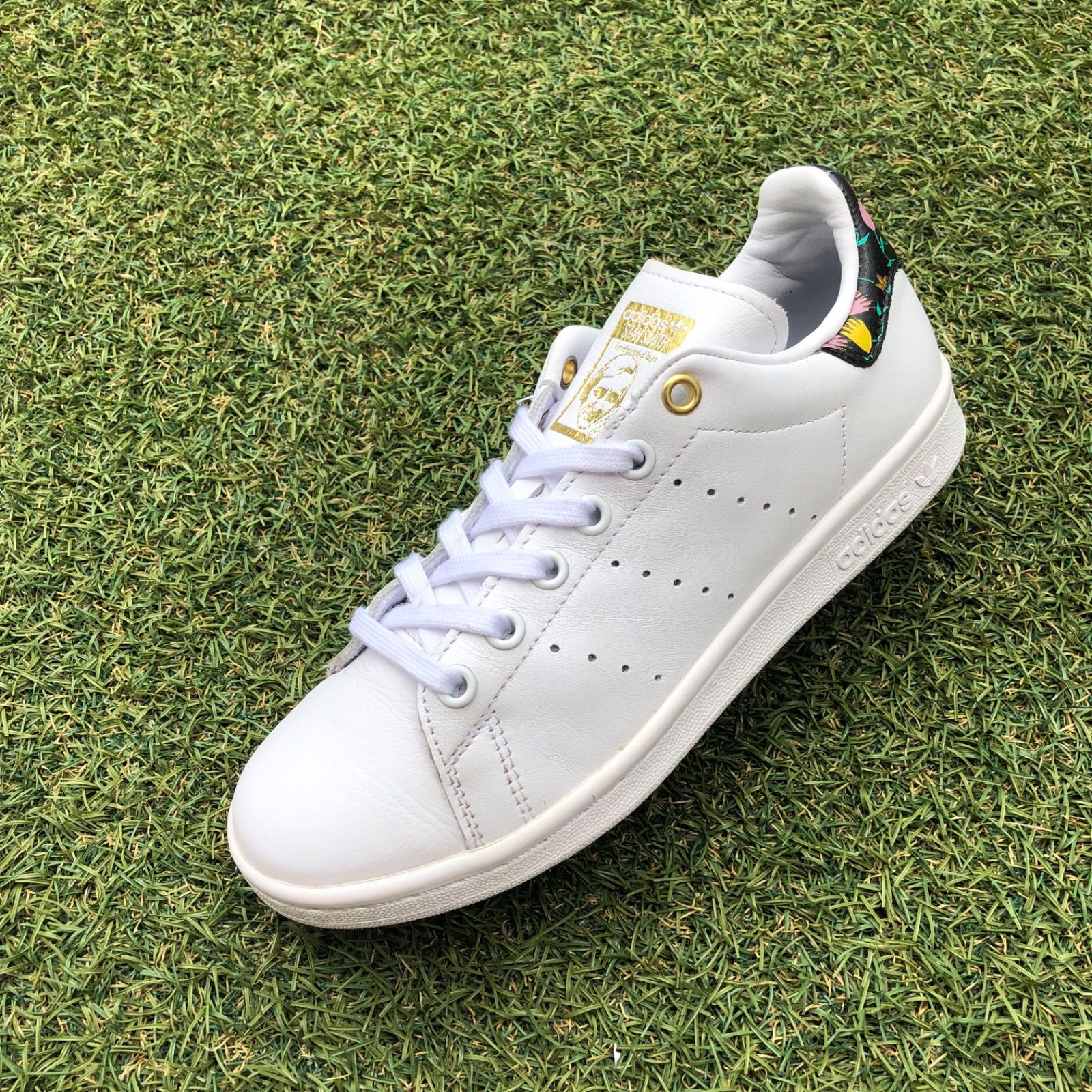 美品22.5adidas STANSMISTHアディダス スタンスミス HW43 - メルカリ