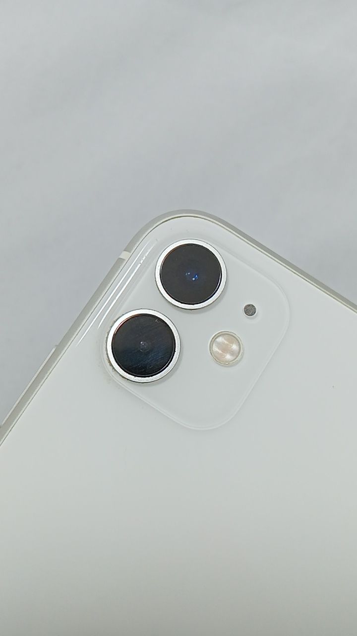 動作確認済！ iPhone11 A2223 128GB 本体 ホワイト SIMフリー 