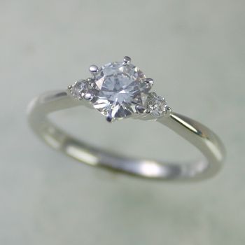 婚約指輪 安い プラチナ ダイヤモンド リング 0.25カラット 鑑定書付 